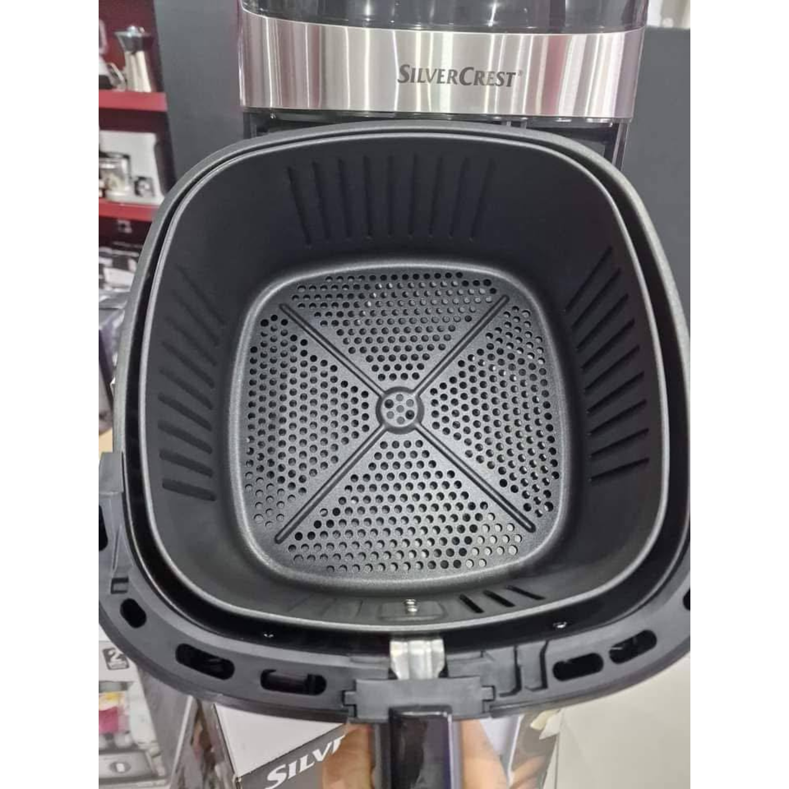 Friteuse Air Fryer Sans Huile 6.1L 1800W 8 Programmes - SilverCrest AF9006TB-GS – Image 6