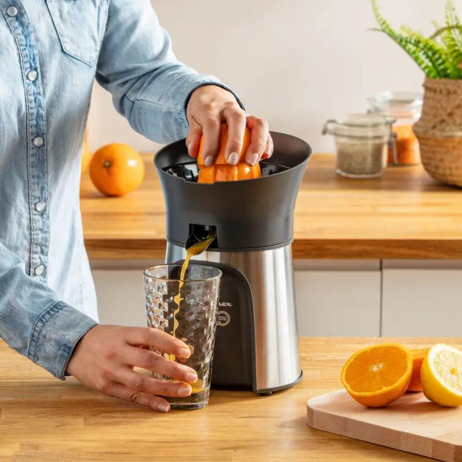 عصّارة حمضيات كهربائية من الفولاذ المقاوم للصدأ Moulinex بقوة 100 واط مع 3 مخاريط – Vitapress PC603D10 - الصورة 2