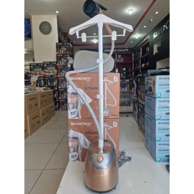 مكواة بخار عمودية SilverCrest بقوة 2000 واط و سعة 2.5 لتر مع حامل و علاقة ملابس – GS1702 DariTek