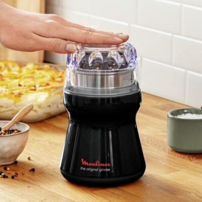 مطحنة قهوة وتوابل كهربائية Moulinex بقوة 180 واط وسعة 50 غرام - AR110830 DariTek