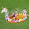 مسبح أطفال دائري قابل للنفخ على شكل زرافة مع رشاش ماء من Bestway بأبعاد 266 × 157 × 127 سم - 53089 Piscine Rond Gonflable Bestway Giraffe Pour Enfants Avec Arroseur 266 x 157 x 127cm - 53089