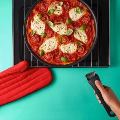 طقم أواني طهي Tefal من 8 قطع – مقالي و قدور غير لاصقة مع مقبض قابل للإزالة و ملعقة – Ingenio Daily Chef L3989102 DariTek