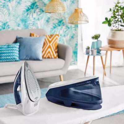 محطة بخار Calor بقوة 2200 واط وضغط 5.3 بار و سعة 1.4 لتر مع نظام مضاد للتكلّس و وظيفة Pressing بقدرة 270 غ/دقيقة – Express Essential SV6116C0 DariTek
