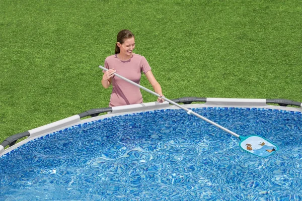 مكنسة مسبح 2 في 1 مع شبكة AquaClear من Bestway - طقم تنظيف كامل وسريع - 58013 DariTek
