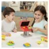 Play Doh Set de Pate à Modeler Kitchen Grill 'n Stamp et barbecue avec 6 Pots et Moules Play Doh Set de Pate à Modeler Kitchen Grill 'n Stamp et barbecue avec 6 Pots et Moules – Image 4