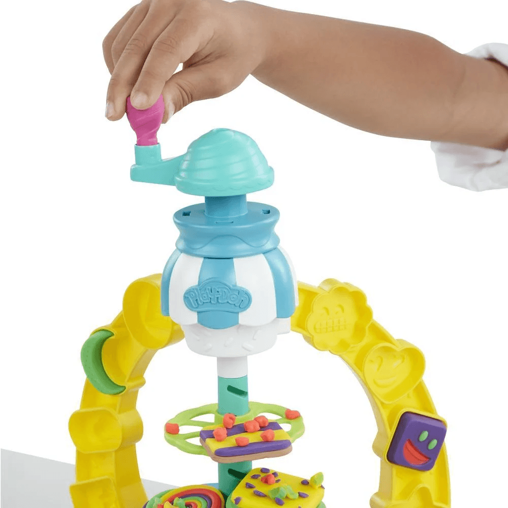 مجموعة Play-Doh عجينة التشكيل Sprinkle Cookie Surprise مع 5 علب وقوالب تشكيل مجموعة Play-Doh عجينة التشكيل Sprinkle Cookie Surprise مع 5 علب وقوالب تشكيل - الصورة 6