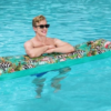 Matelas Gonflable de Piscine et Plage 183 x 69 cm – Motif Jungle Tropical, Oreiller Intégré, 2 Chambres à Air, Charge Max 90 kg – BESTWAY 44083 Matelas Gonflable de Piscine et Plage 183 x 69 cm – Motif Jungle Tropical, Oreiller Intégré, 2 Chambres à Air, Charge Max 90 kg – BESTWAY 44083 DariTek