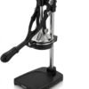 ⁦عصارة يدوية بذراع ضغط 3 في 1 من الحديد الزهر مع قاطعة بطاطا وقاطعة تفاح – UNIPRO FK5030⁩ - الصورة ⁦2⁩